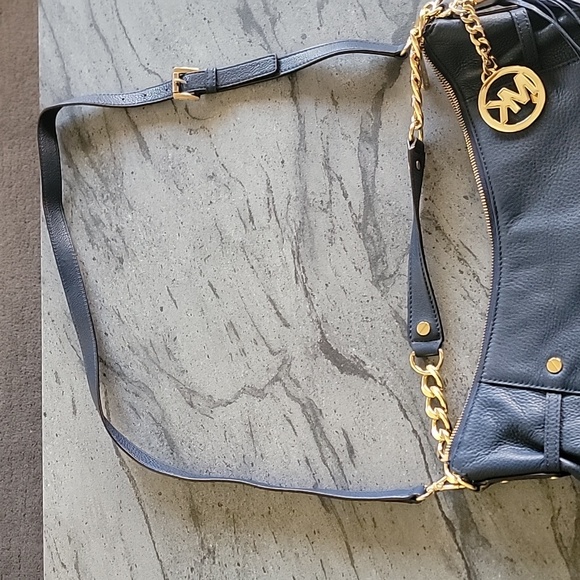 MICHAEL KORS Leather Large Megan Bag Navy Blue w/ Gold Tone Hardware NWOT - Picture 8 of 16